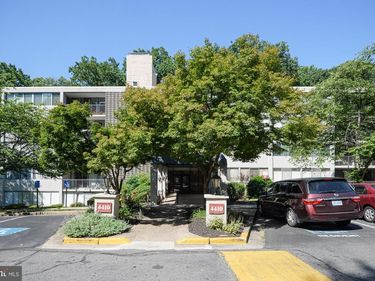 4410 BRIARWOOD COURT N, Unit 33, ANNANDALE, VA 22003