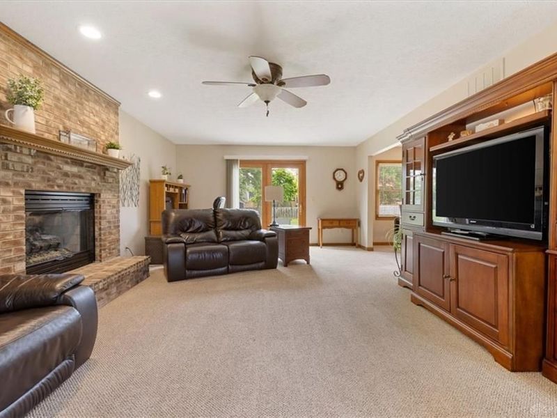 3344 Sea Turtle Drive, Butler Township, OH 45414 Photo 6
