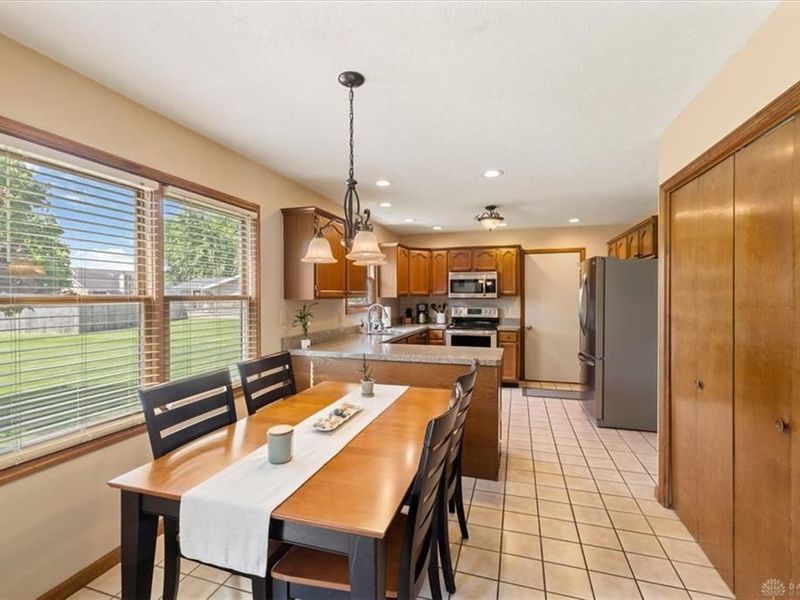 3344 Sea Turtle Drive, Butler Township, OH 45414 Photo 9