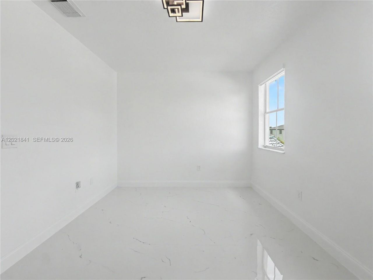15486 SW 23rd Ln , Miami, FL 33185 Photo