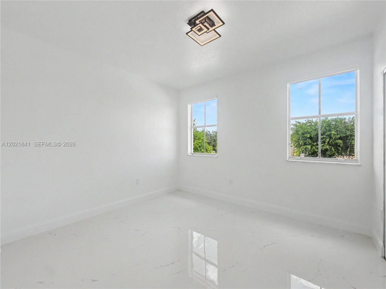 15486 SW 23rd Ln , Miami, FL 33185 Photo