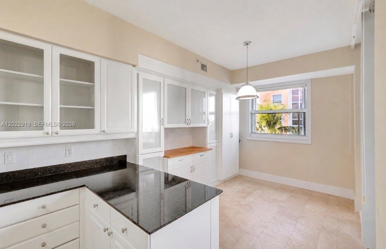 731 Crandon Blvd, Unit 407, Key Biscayne, FL 33149 Photo