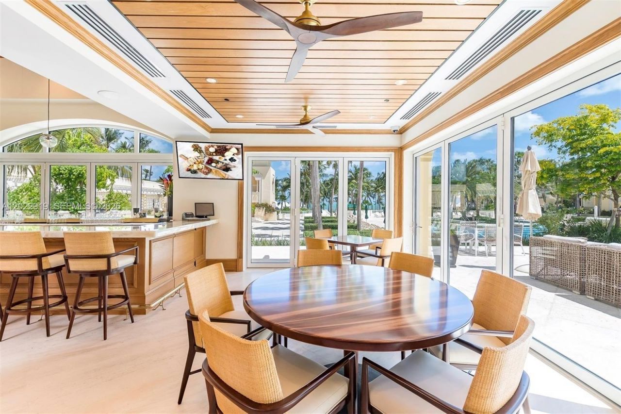 731 Crandon Blvd, Unit 407, Key Biscayne, FL 33149 Photo