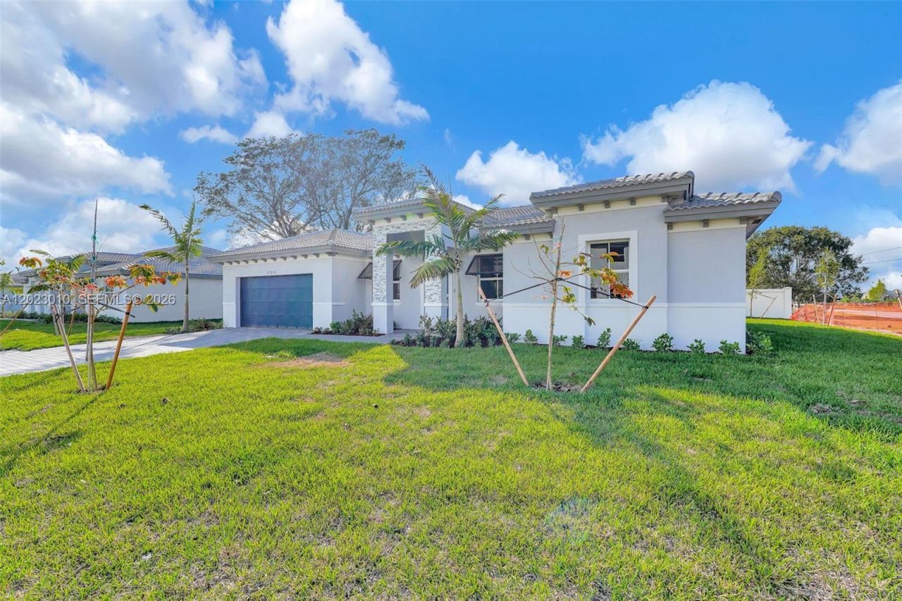 27210 SW 159th Path , Unit 10, Homestead, FL 33031 Photo