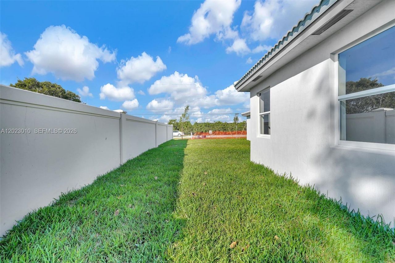 27210 SW 159th Path , Unit 10, Homestead, FL 33031 Photo