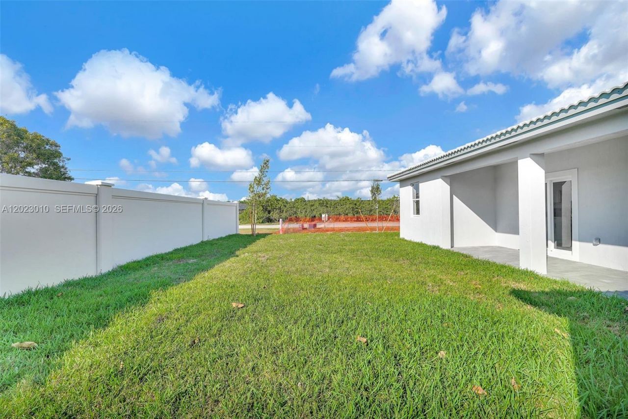 27210 SW 159th Path , Unit 10, Homestead, FL 33031 Photo