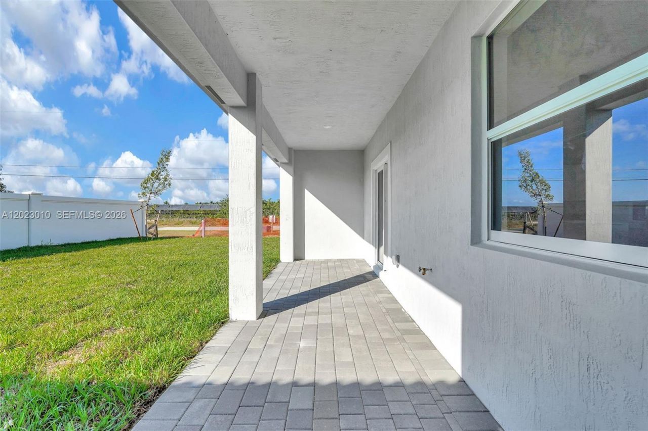 27210 SW 159th Path , Unit 10, Homestead, FL 33031 Photo