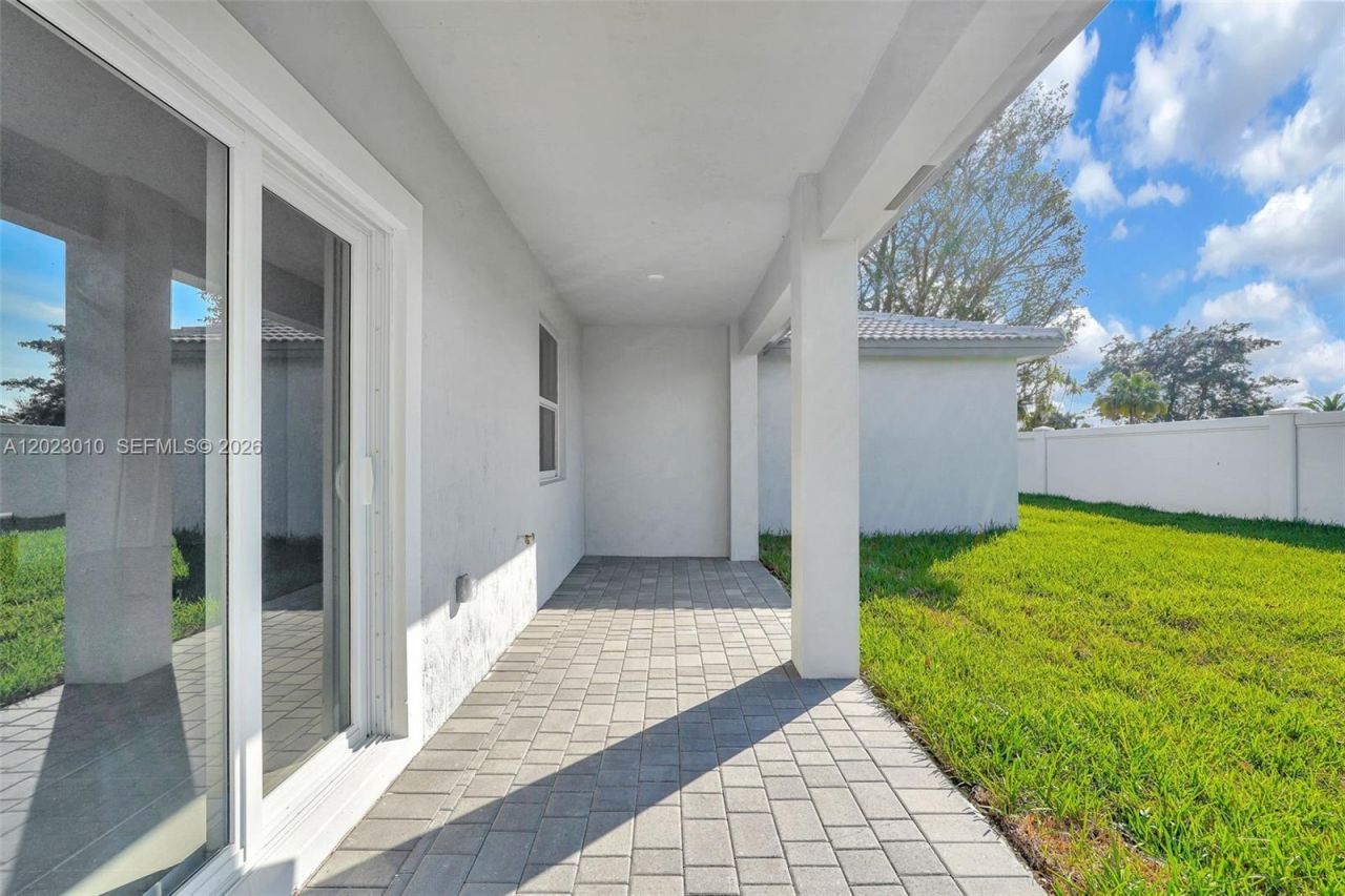 27210 SW 159th Path , Unit 10, Homestead, FL 33031 Photo