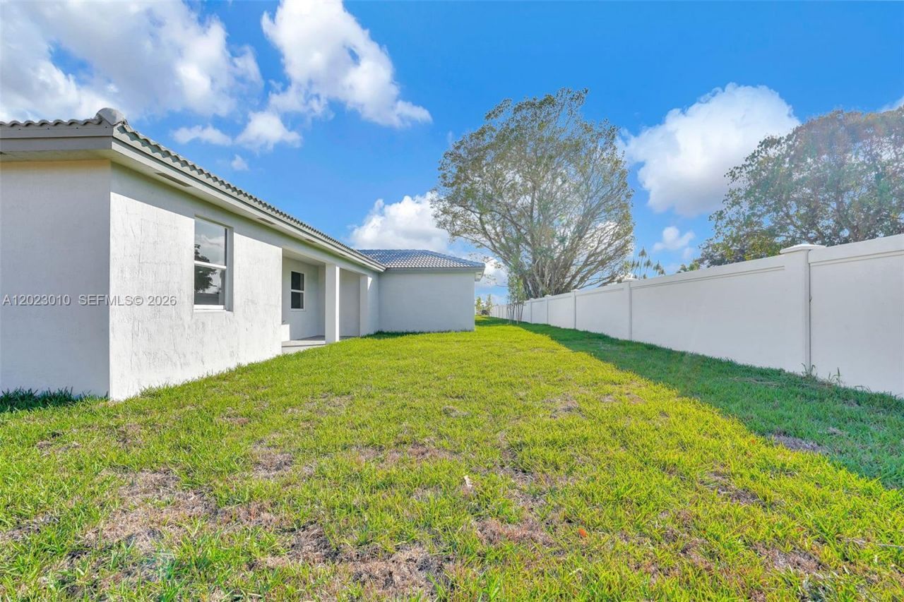 27210 SW 159th Path , Unit 10, Homestead, FL 33031 Photo
