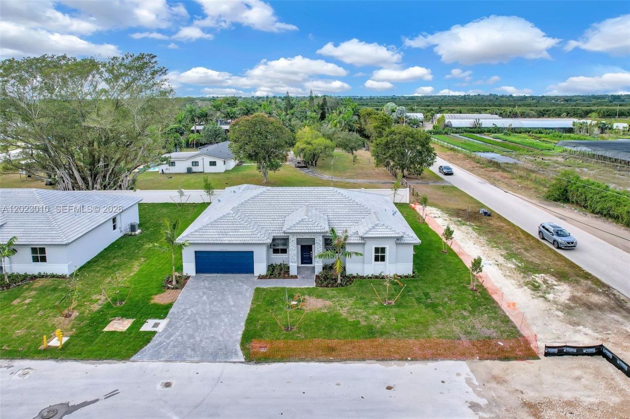 27210 SW 159th Path , Unit 10, Homestead, FL 33031 Photo