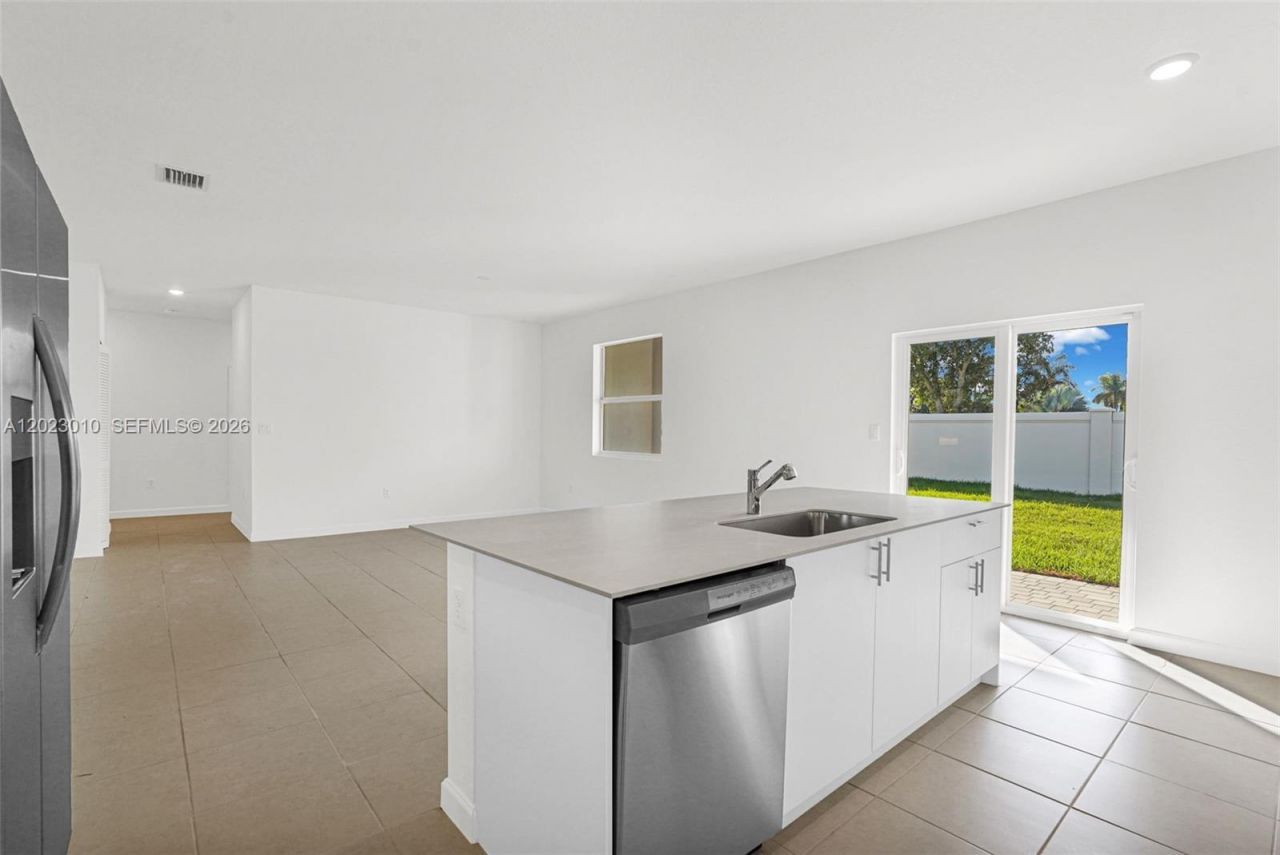 27210 SW 159th Path , Unit 10, Homestead, FL 33031 Photo