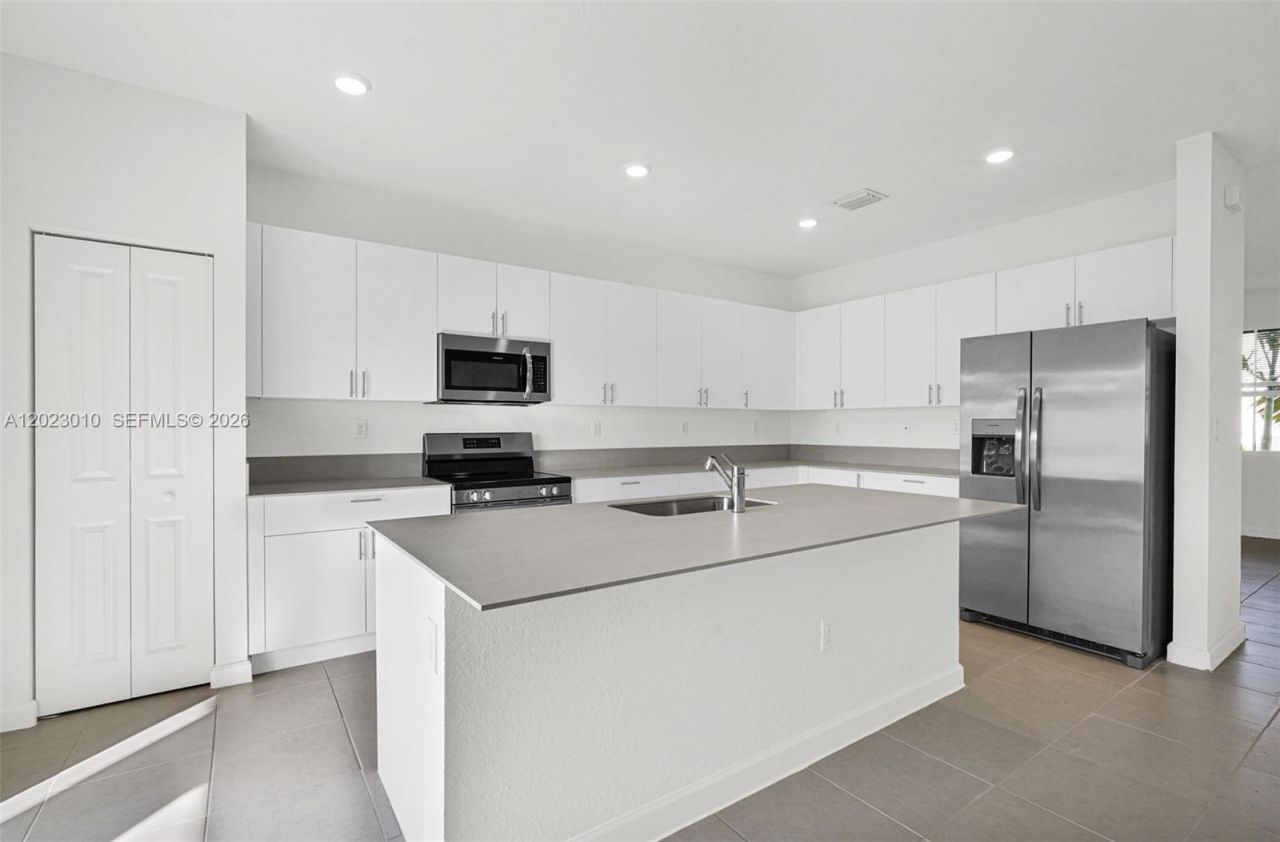 27210 SW 159th Path , Unit 10, Homestead, FL 33031 Photo