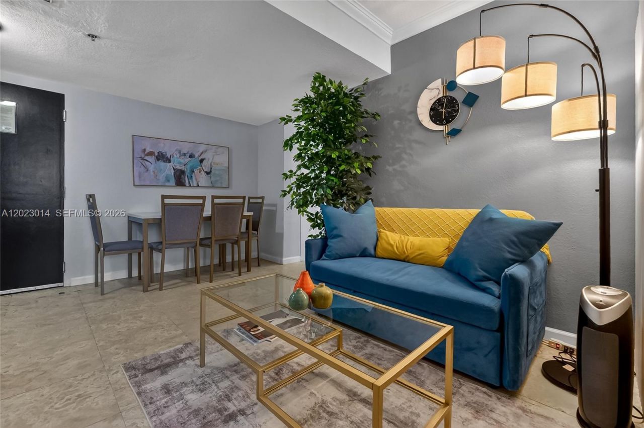 19201 Collins Ave, Unit 949, Sunny Isles Beach, FL 33160 Photo