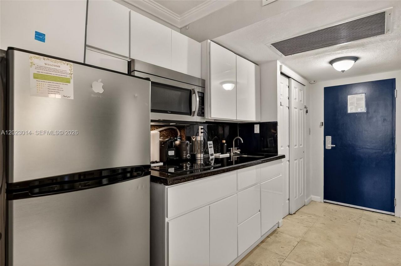 19201 Collins Ave, Unit 949, Sunny Isles Beach, FL 33160 Photo