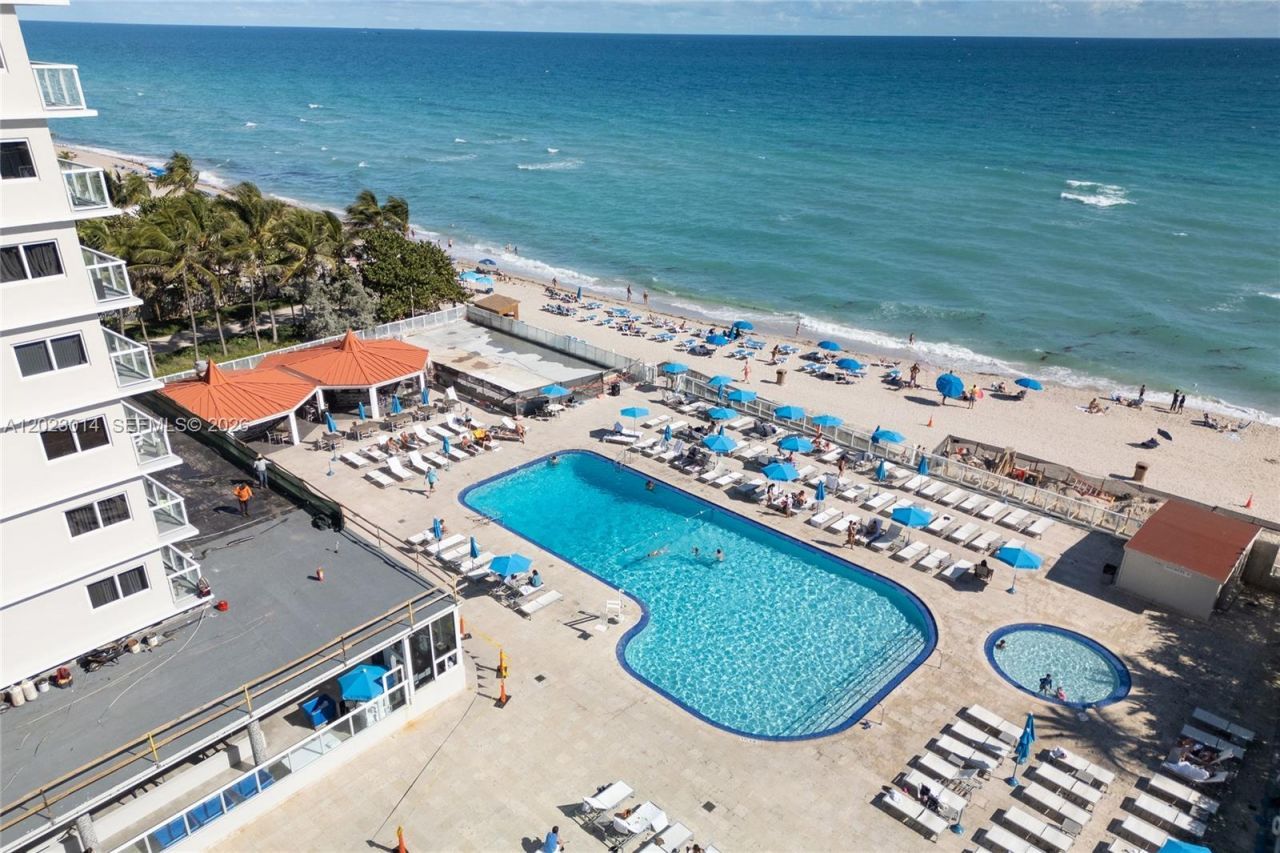 19201 Collins Ave, Unit 949, Sunny Isles Beach, FL 33160 Photo