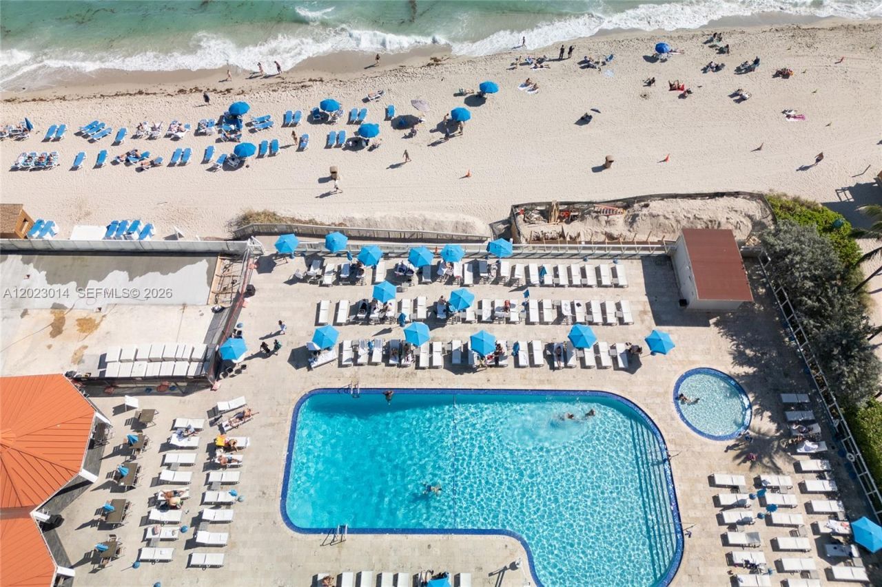 19201 Collins Ave, Unit 949, Sunny Isles Beach, FL 33160 Photo