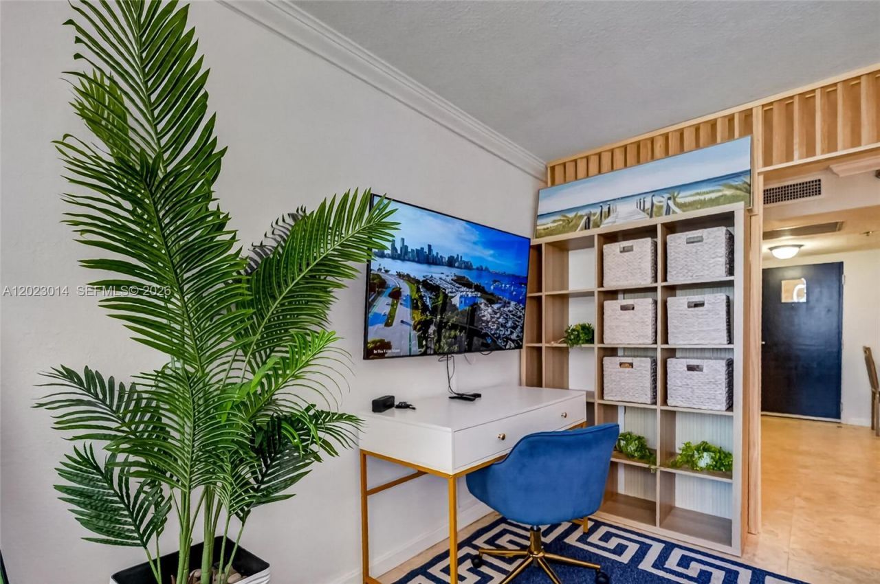 19201 Collins Ave, Unit 949, Sunny Isles Beach, FL 33160 Photo