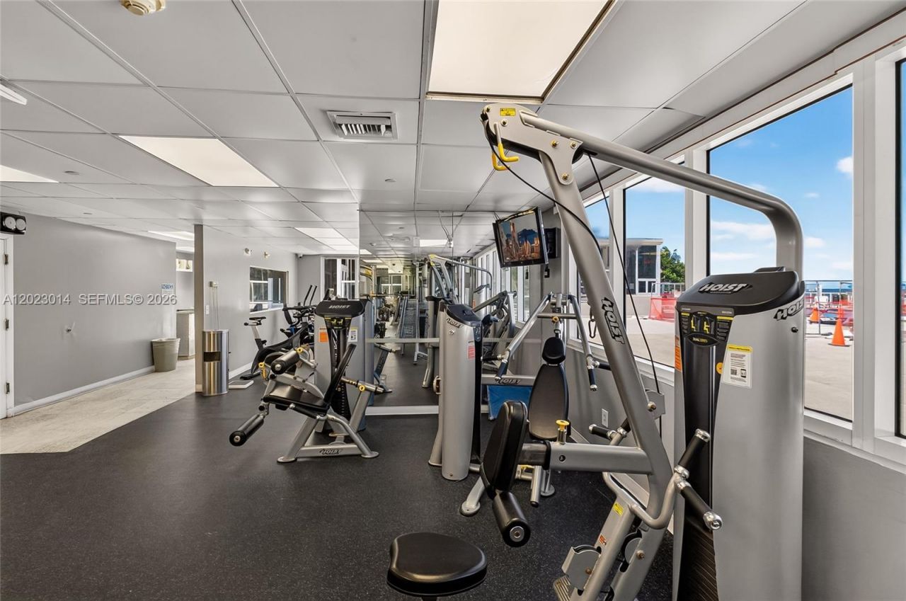 19201 Collins Ave, Unit 949, Sunny Isles Beach, FL 33160 Photo