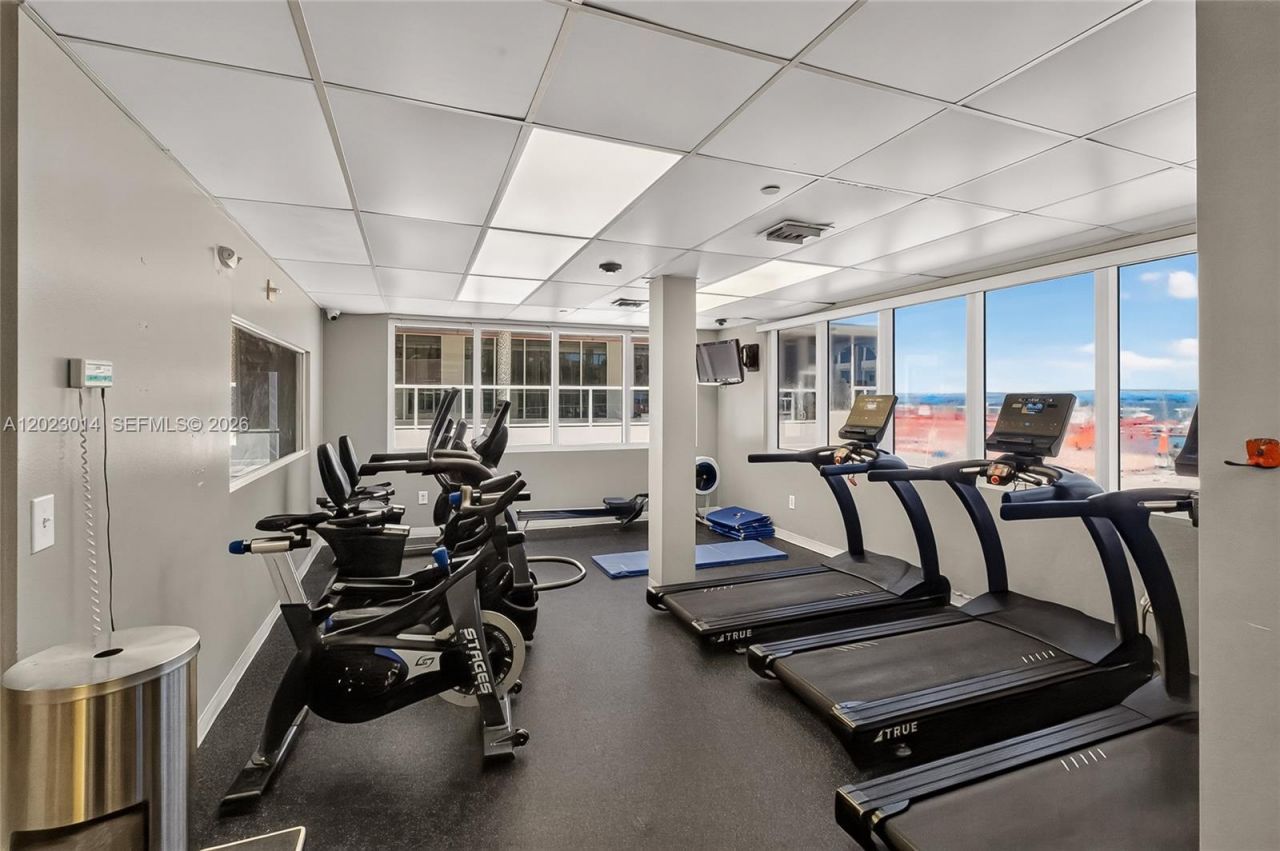 19201 Collins Ave, Unit 949, Sunny Isles Beach, FL 33160 Photo