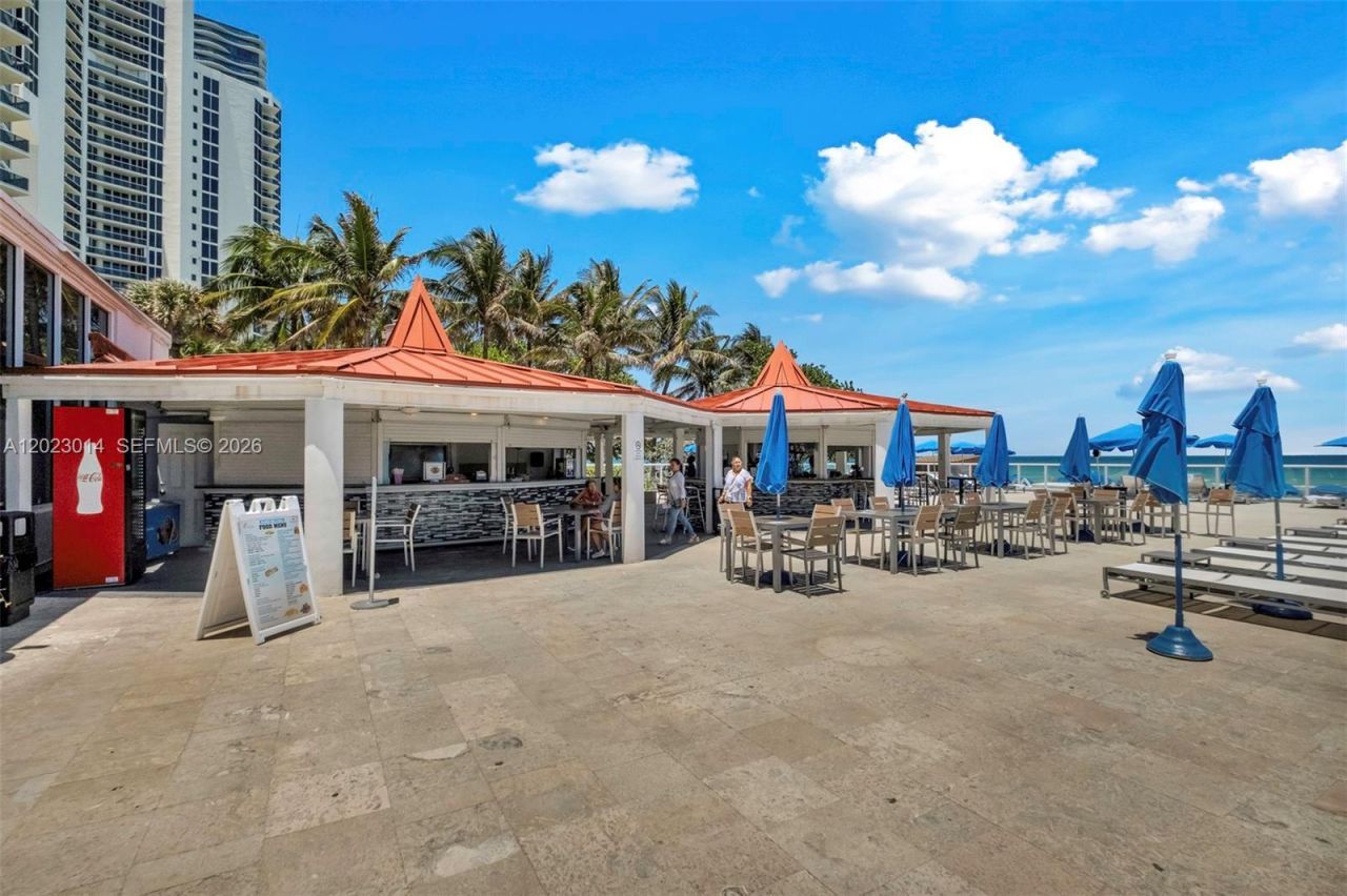 19201 Collins Ave, Unit 949, Sunny Isles Beach, FL 33160 Photo