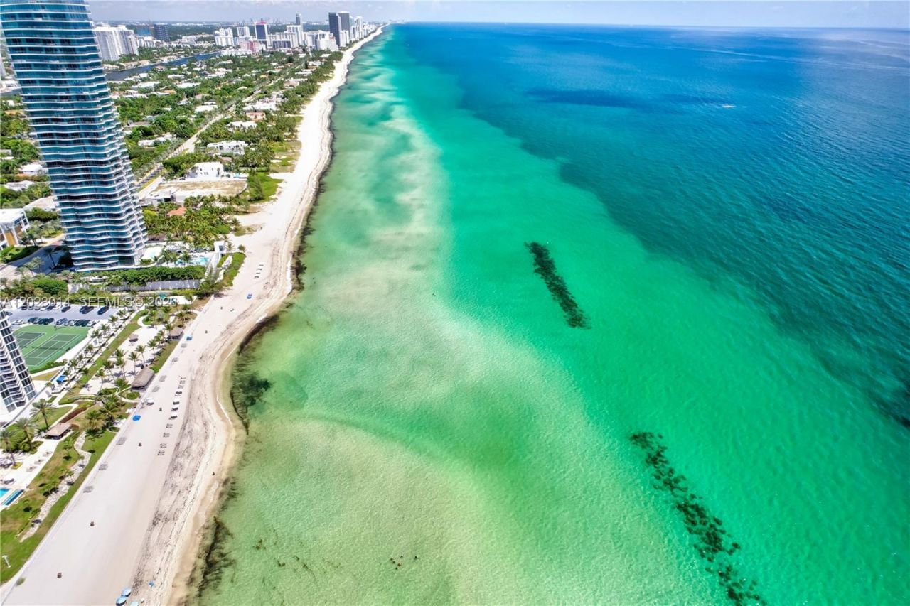19201 Collins Ave, Unit 949, Sunny Isles Beach, FL 33160 Photo