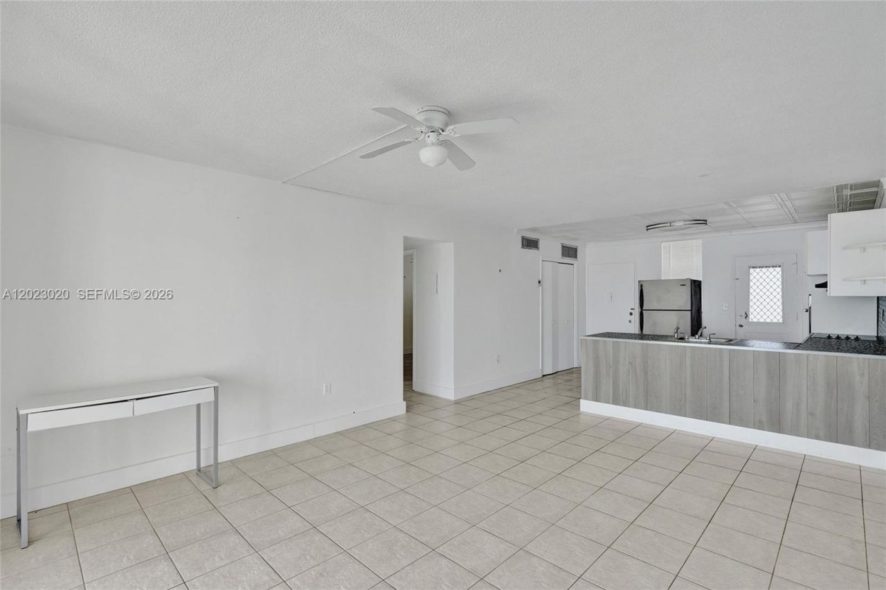 2920 Point East Dr , Unit N408, Aventura, FL 33160 Photo