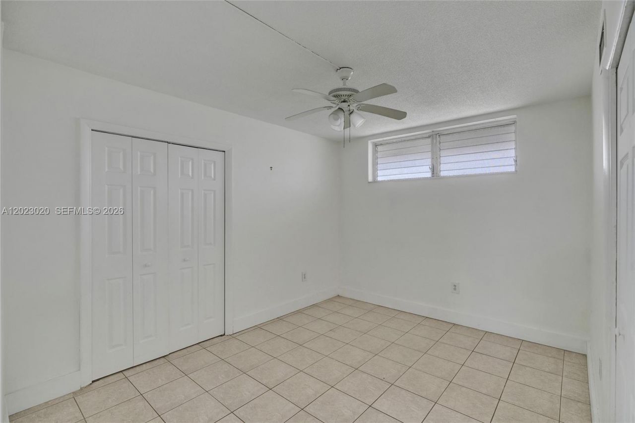 2920 Point East Dr , Unit N408, Aventura, FL 33160 Photo