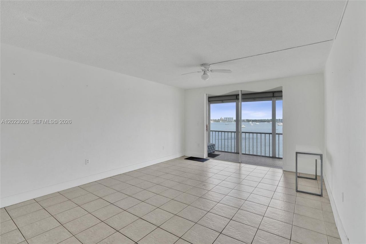 2920 Point East Dr , Unit N408, Aventura, FL 33160 Photo