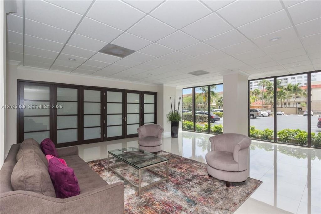 2017 S Ocean Dr, Unit 1107, Hallandale Beach, FL 33009 Photo