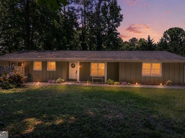 1117 Mandalay Court SW, Lilburn, GA 30047