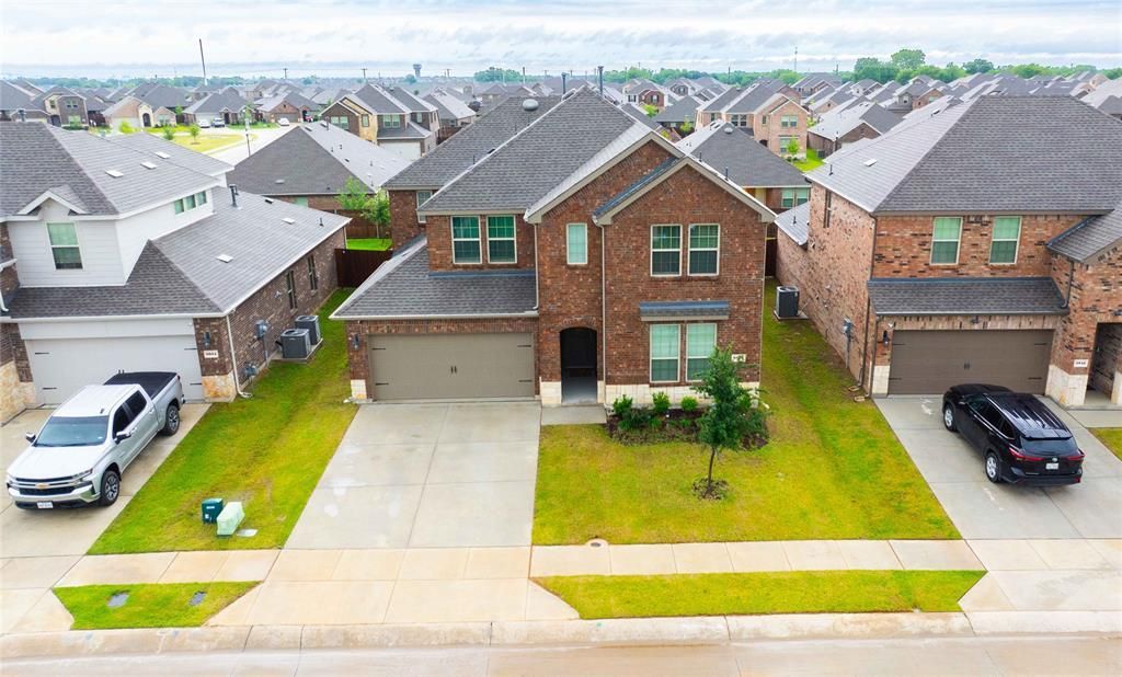9820 Elk Falls Lane, Aubrey, TX 76227 Main Photo