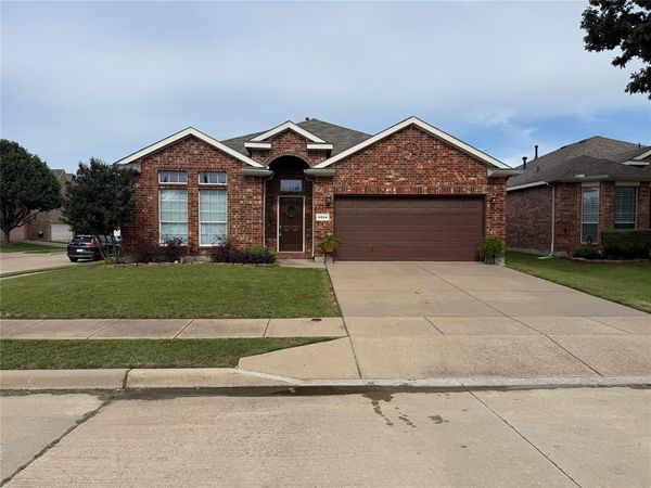9524 Navarro Street, Fort Worth, TX 76036