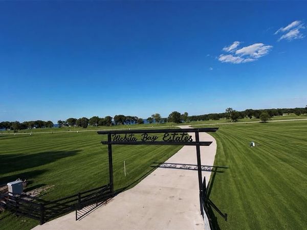 421 Caro Drive, West Tawakoni, TX 75474