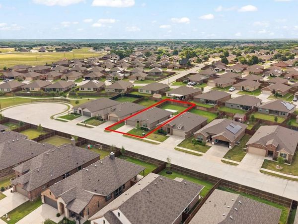 806 Peighton Court, Cleburne, TX 76033