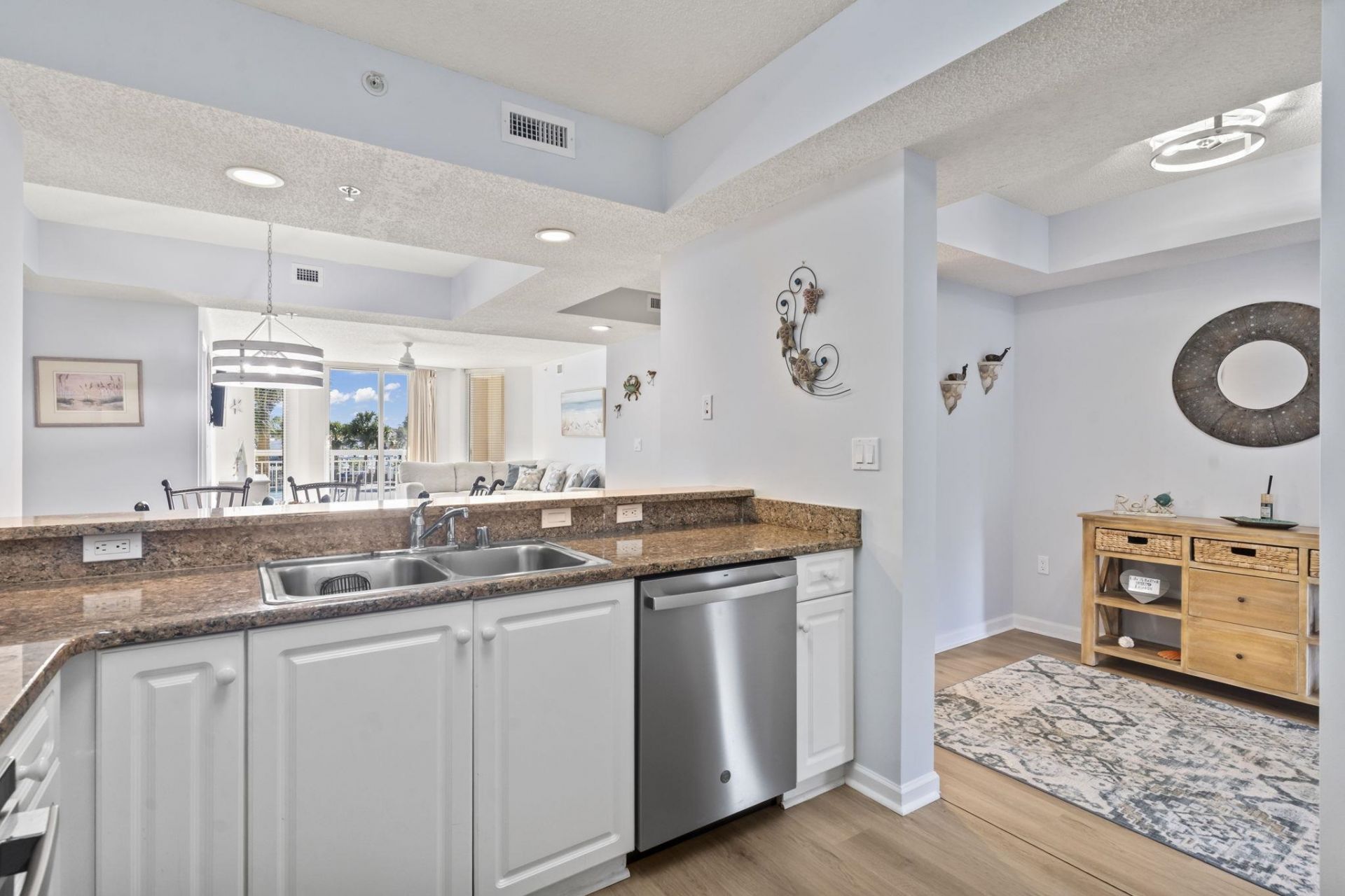 4801 Harbor Pointe Dr. Photo 10