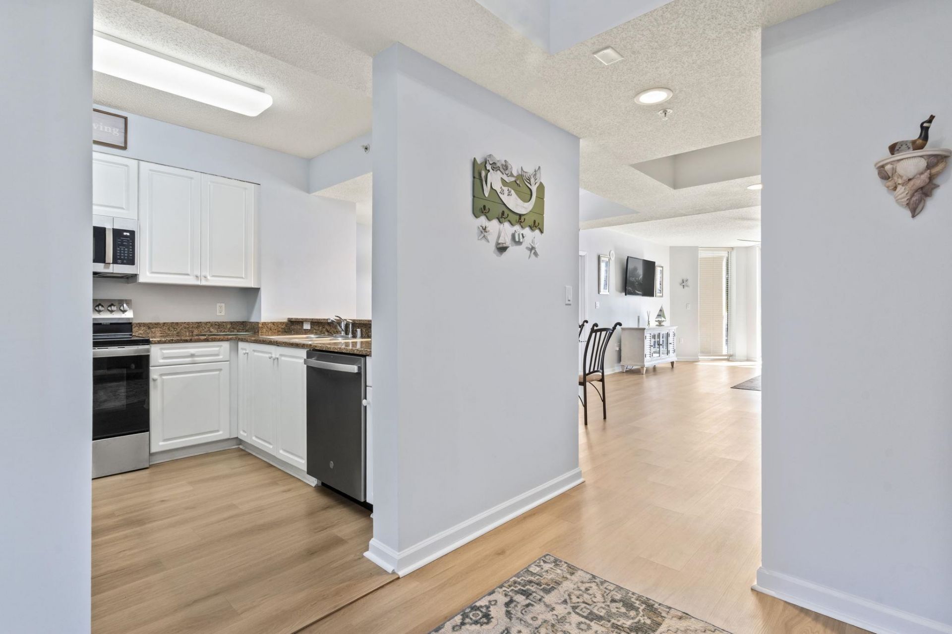 4801 Harbor Pointe Dr. Photo 7