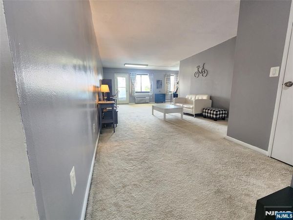 307 Prospect Avenue 4D, Unit 4D, HACKENSACK, NJ 07601