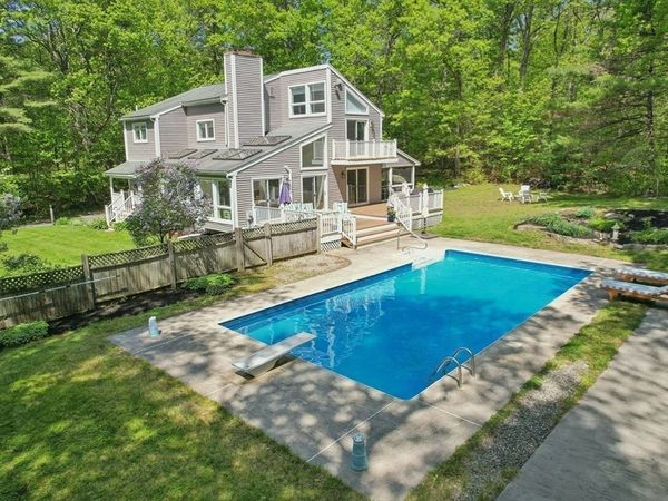 24 Fowler Street, Upton, MA 01568