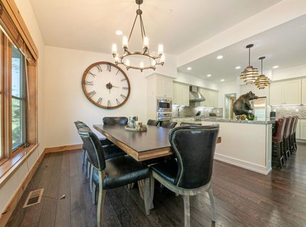 10136 Sagebrush Court, Truckee, CA 96161 Photo