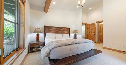 10136 Sagebrush Court, Truckee, CA 96161 Photo