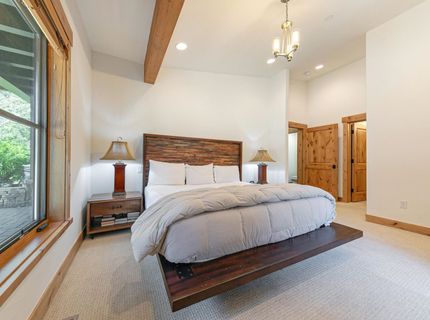 10136 Sagebrush Court, Truckee, CA 96161 Photo