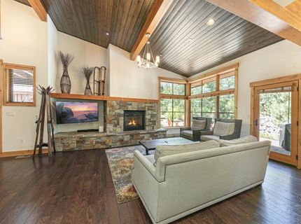 10136 Sagebrush Court, Truckee, CA 96161 Photo