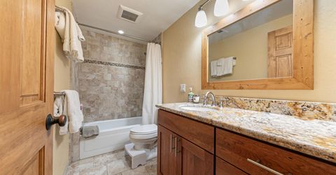 2755 North Lake Boulevard, Tahoe City, CA 96145 Photo