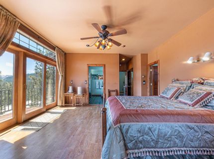 10310 Martis Street, Truckee, CA 96161 Photo