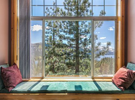 10310 Martis Street, Truckee, CA 96161 Photo