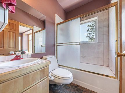 10310 Martis Street, Truckee, CA 96161 Photo