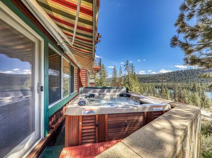 10310 Martis Street, Truckee, CA 96161 Photo