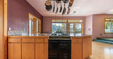 10310 Martis Street, Truckee, CA 96161 Photo