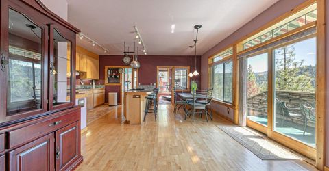 10310 Martis Street, Truckee, CA 96161 Photo