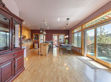 10310 Martis Street, Truckee, CA 96161 Photo